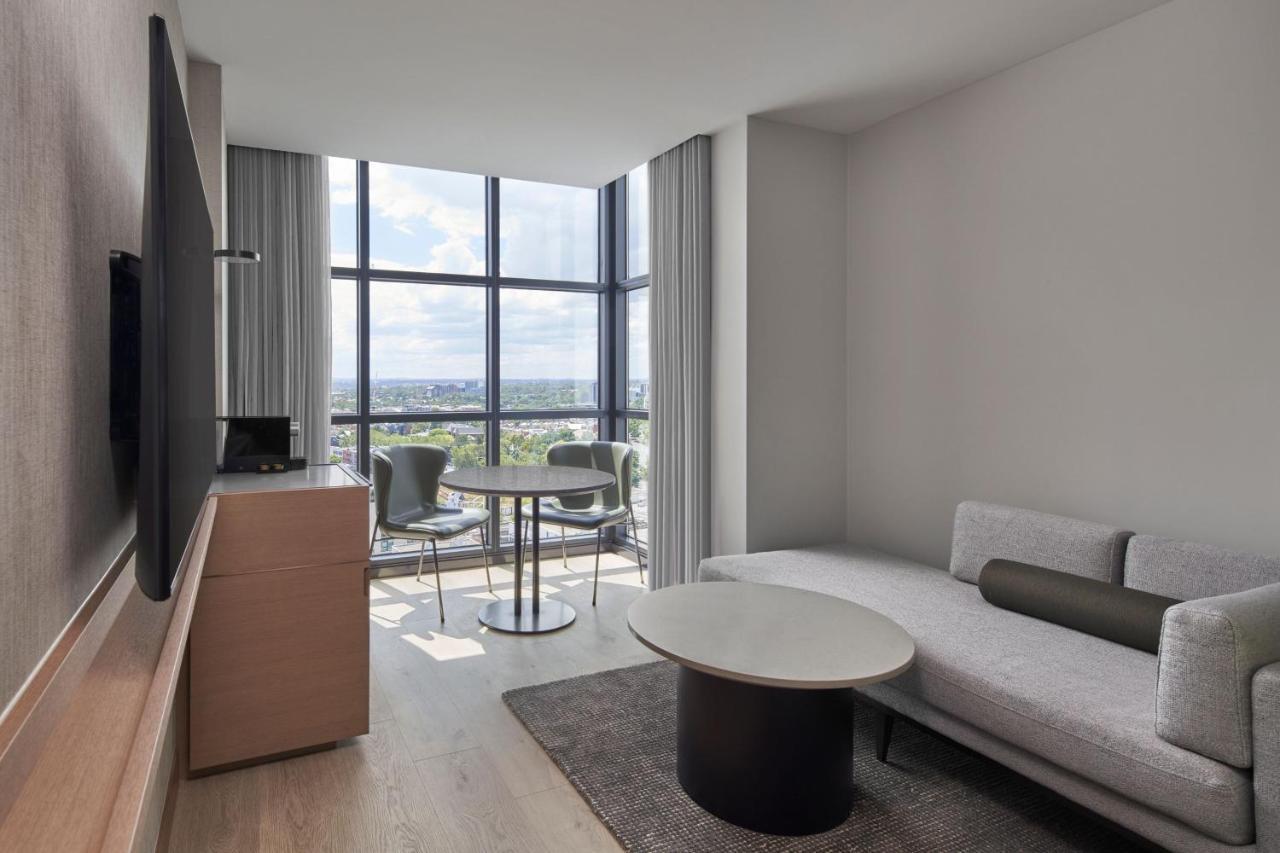 Courtyard By Marriott Melbourne Flagstaff Gardens Hotel Eksteriør billede