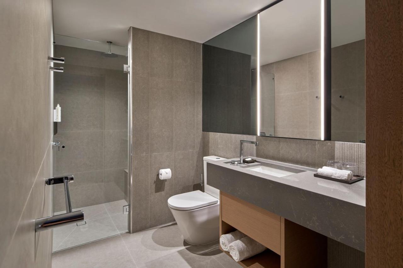 Courtyard By Marriott Melbourne Flagstaff Gardens Hotel Eksteriør billede