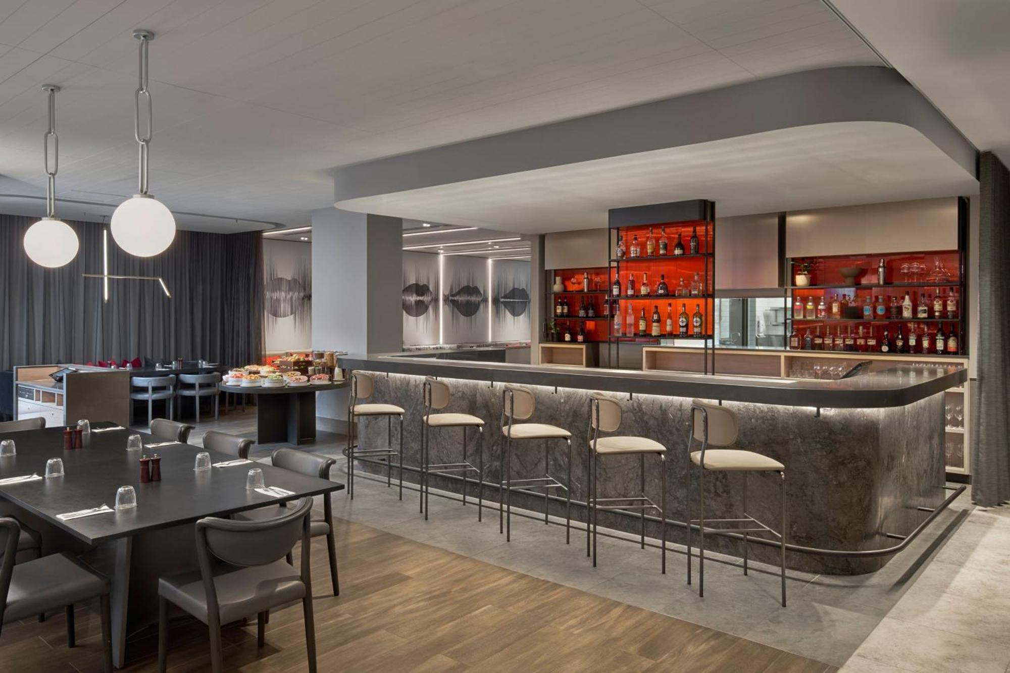Courtyard By Marriott Melbourne Flagstaff Gardens Hotel Eksteriør billede