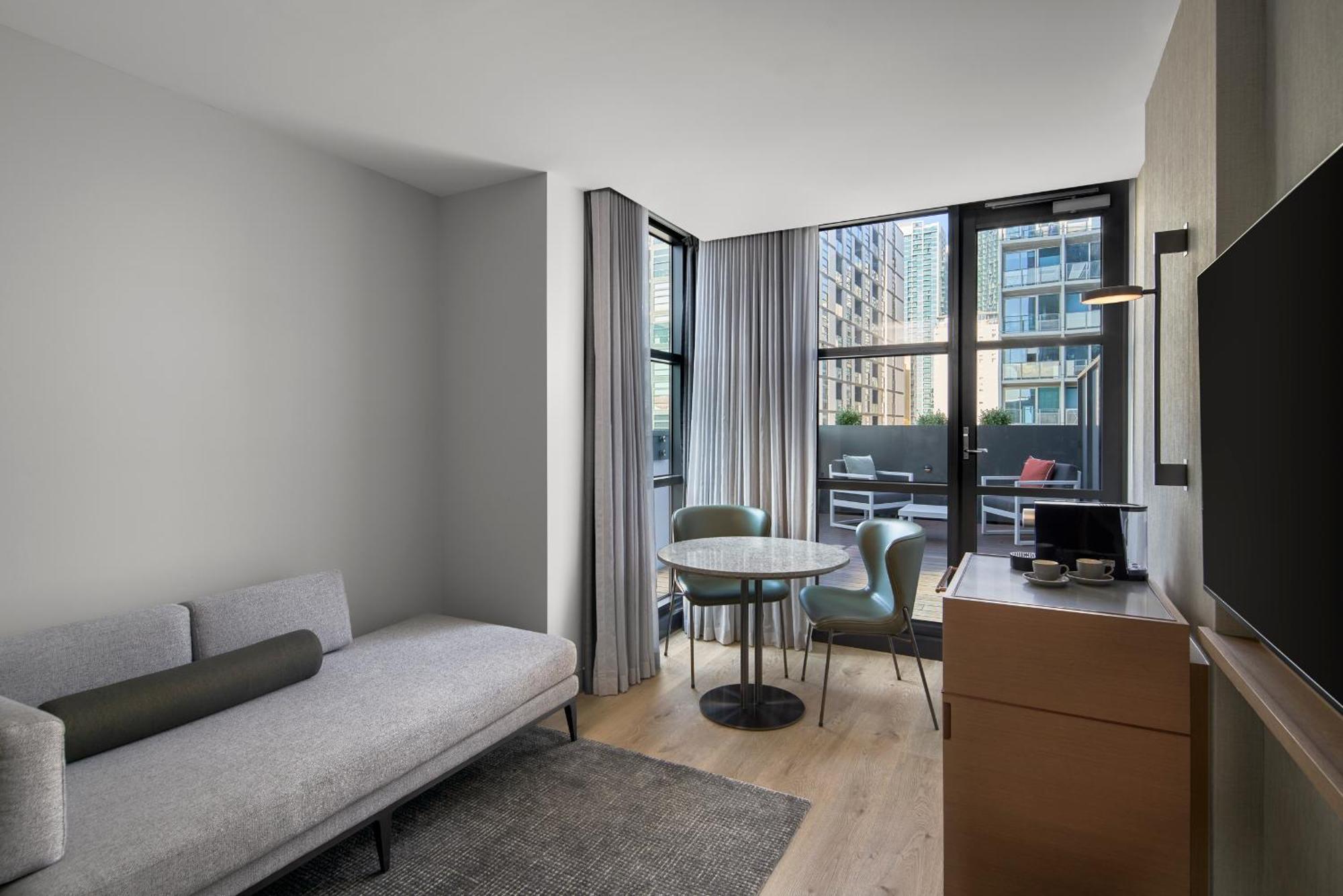 Courtyard By Marriott Melbourne Flagstaff Gardens Hotel Eksteriør billede